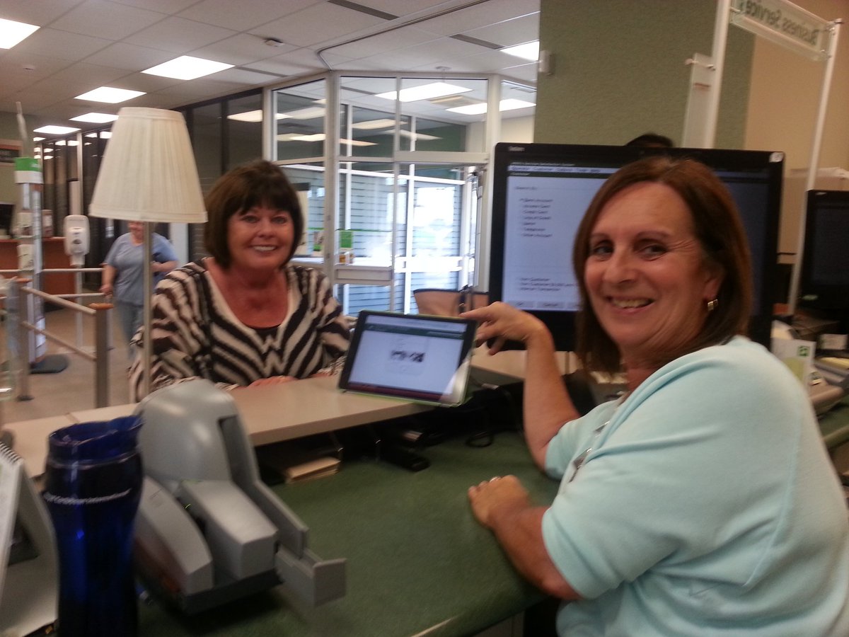 DebraHunt_TD's tweet photo. Carol was in and Louise is showing her how to do a mobile deposit! Convenience! #digitalWOR @tracy13moore @EricGriggs_TD https://t.co/9bR8lfYKon
