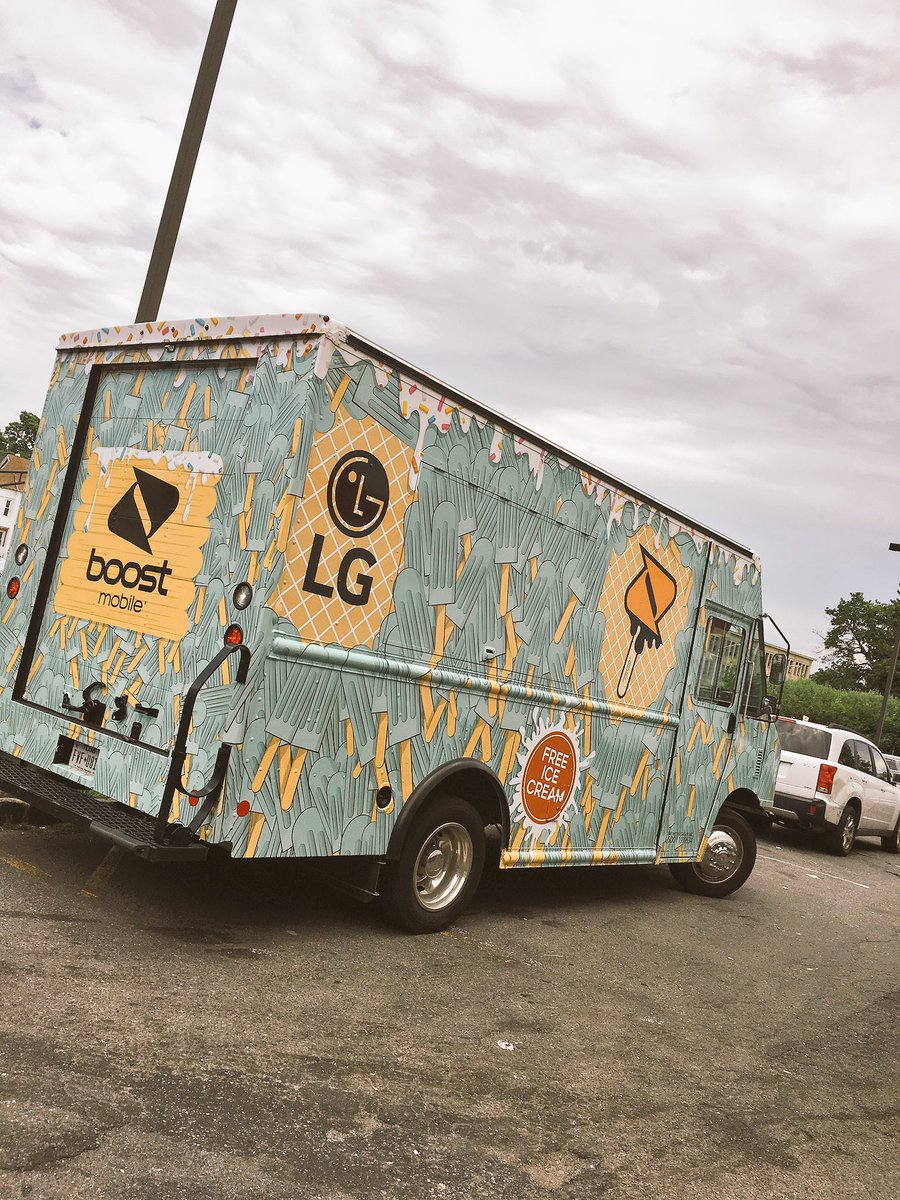 marco_Marceco's tweet photo. It's happening come and get your free ice cream at MI Wireless 47 Central Ave East Orange NJ #freeicecream #boostmobile #unlimited https://t.co/ChgqAkU1Em