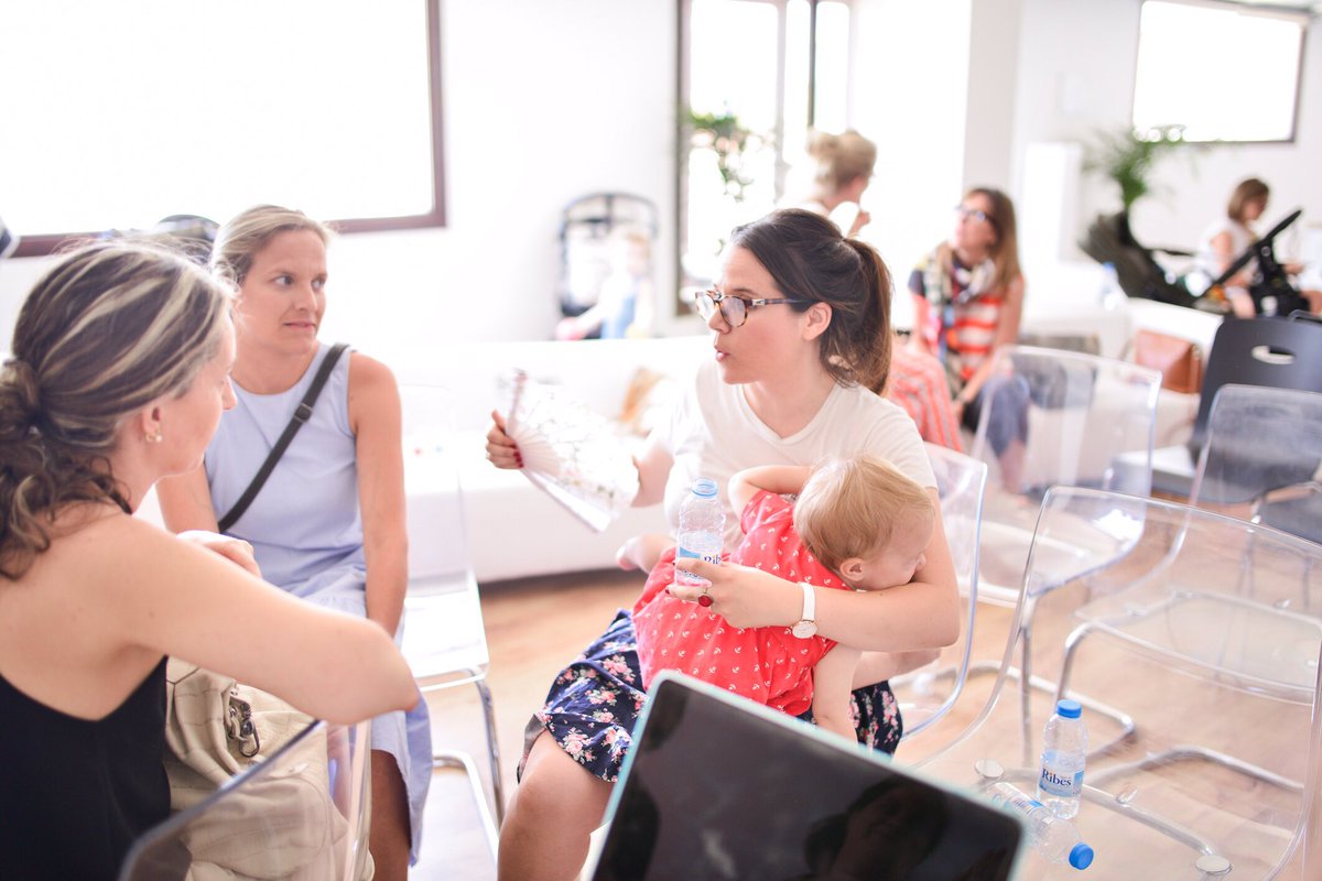 MOMpreneurES's tweet photo. Tres pilares: formación, conciliación y networking. #mompreneur https://t.co/1T0NUQC32h