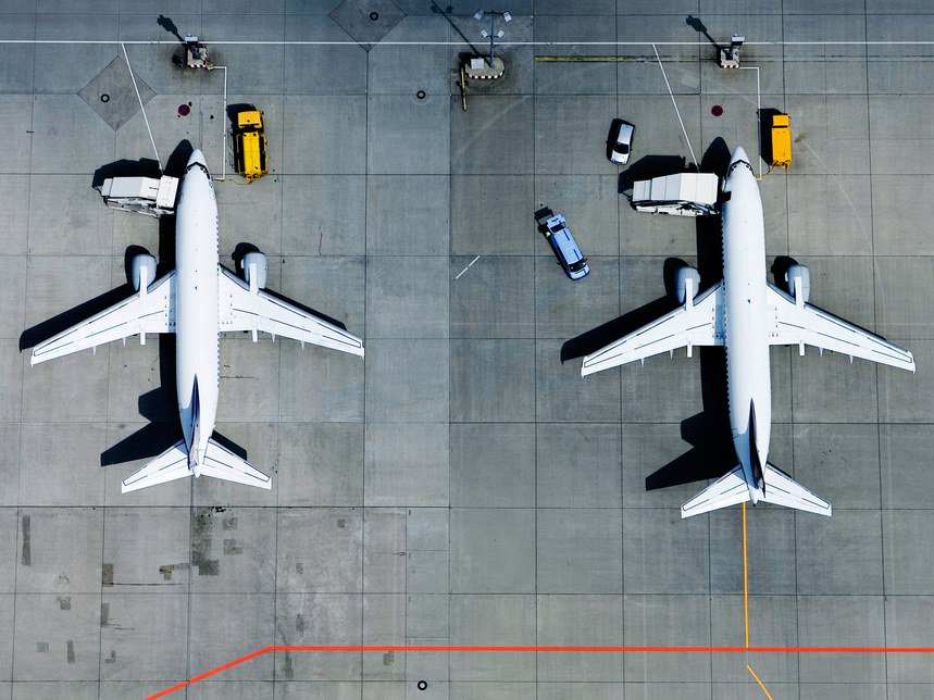 CengageHelp's tweet photo. Wait. What? Airplanes can't fly because it's too hot? That's crazy. #ScienceExplains https://t.co/HkHLUjIJdG https://t.co/bl3SpsYhCn