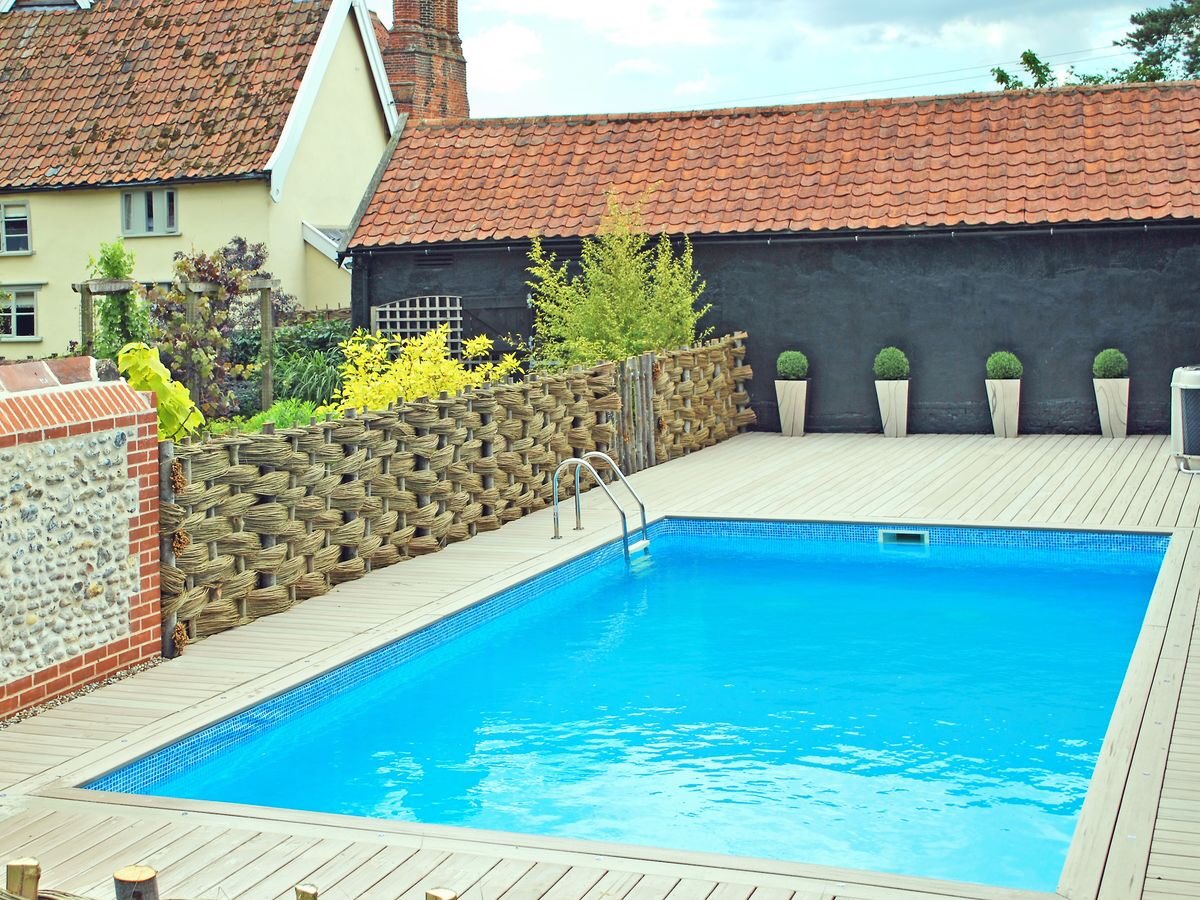 Bathrobe Company tweet media