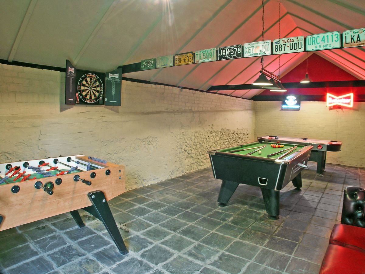 Bathrobe Company tweet media