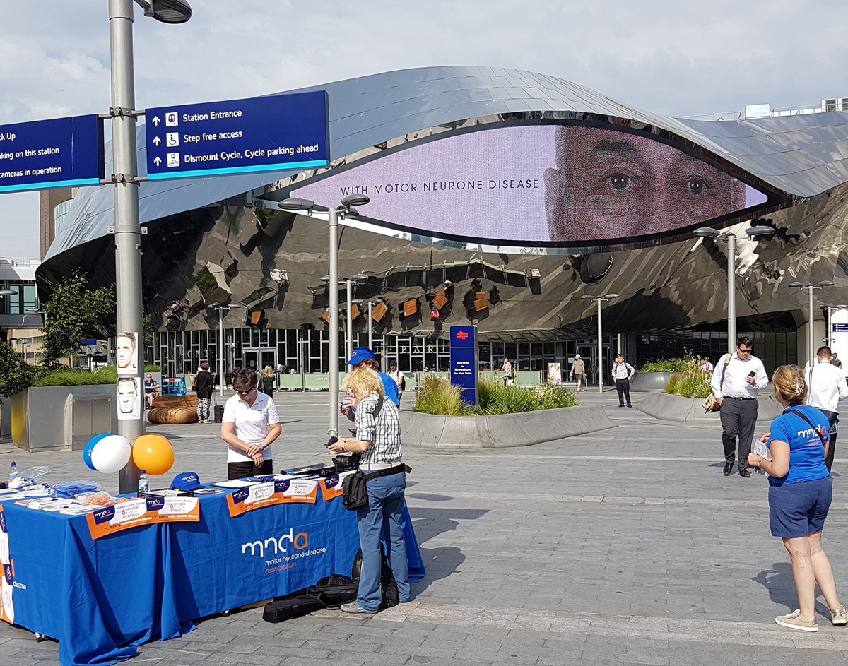 hail1984's tweet photo. Incredibly proud to have spent this morning raising awareness for #MNDGlobalAwarenessDay #MyEyesSay Amazing campaign! https://t.co/fupb62NmDY