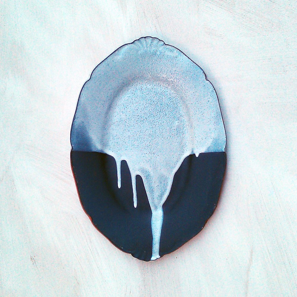 IngridWens's tweet photo. Oh no, almost forgot about #HandmadeHour ! Been working in the studio all day to finish the last pieces for the #Dwalerij | #ceramics https://t.co/NjP3KQC849