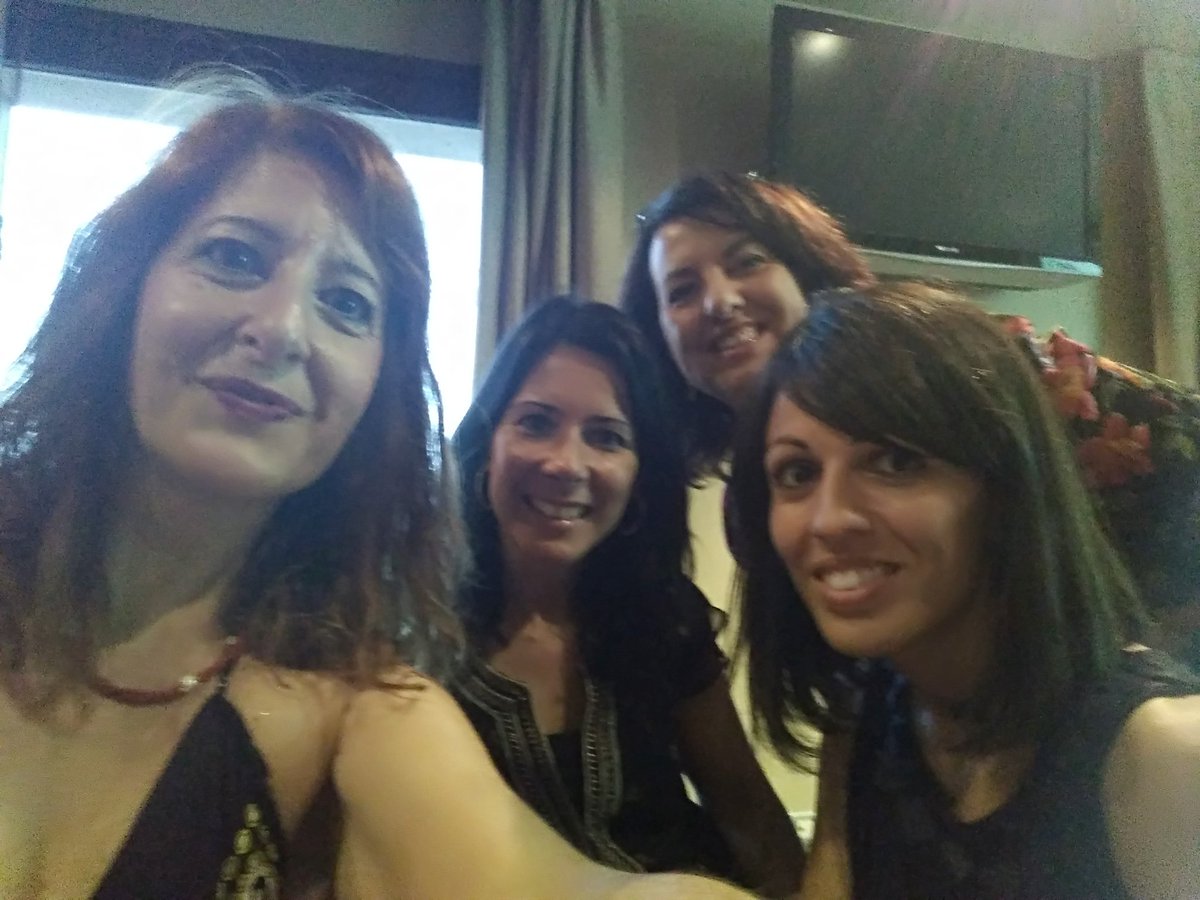 SandraAcierta's tweet photo. Amb la reunió de @ADEvallesoc #FemXarxa #FemBonaFeina https://t.co/GF76CLgbAF