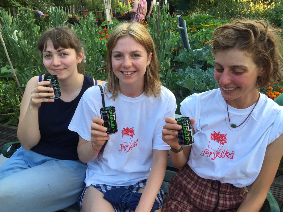 Green cola and green cakes going down well at the Hogsmill Community Garden. #SummerSolstice2017