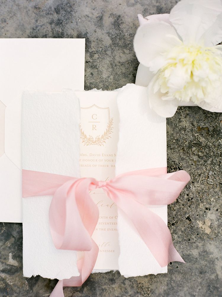 RandiEvents's tweet photo. We're SO honored that our styled shoot was chosen to be featured on @ruffledblog!!! check it out!! #weddingwednesday https://t.co/iJrR2sOeLR https://t.co/zVU6ZF82I9