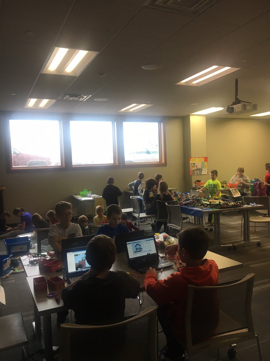 ActivelearnerIA's tweet image. We had a great time kicking off the summer reading program in #williamsburg #Iowa!