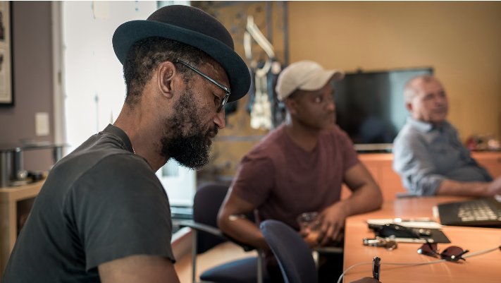 QbyPasquale's tweet photo. We don't meet about meetings, we meet about momentum. @therealdwhite45, @BlairUnderwood &amp; @QbyPasquale. #QbyPasquale https://t.co/tChDqcb1Vn