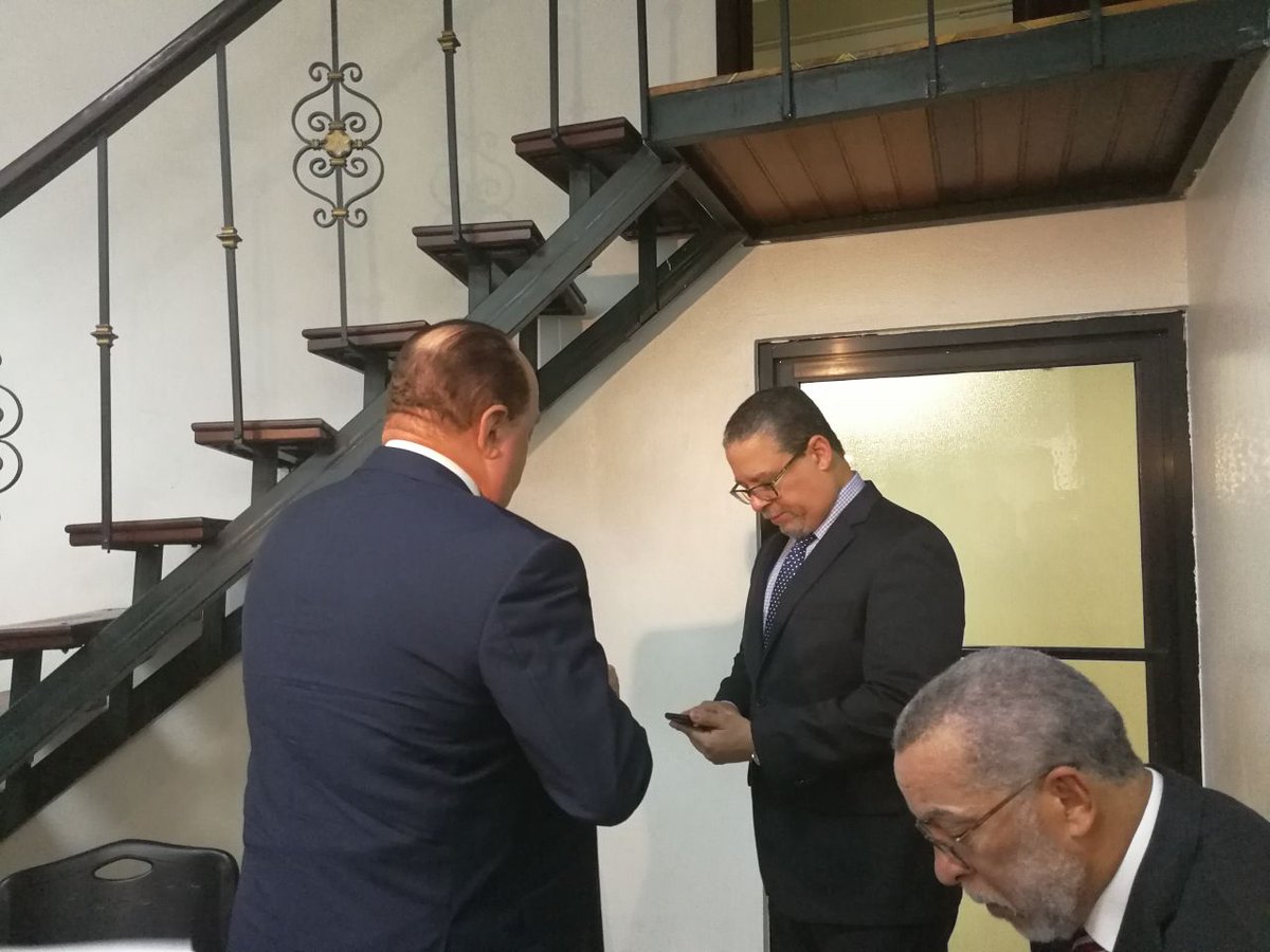 Empresario involucrado en caso Super Tucano dice confía en la justicia buff.ly/2sWsEZr