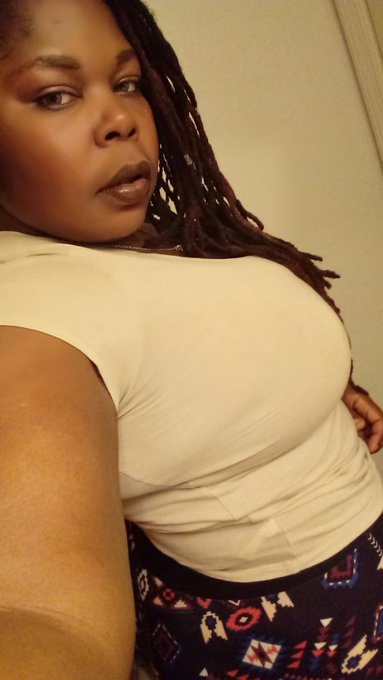 #NationalSelfieDay https://t.co/YFRltoO8fS<a href="/tag/nationalselfieday"class="tags">#NationalSelfieDay</a>