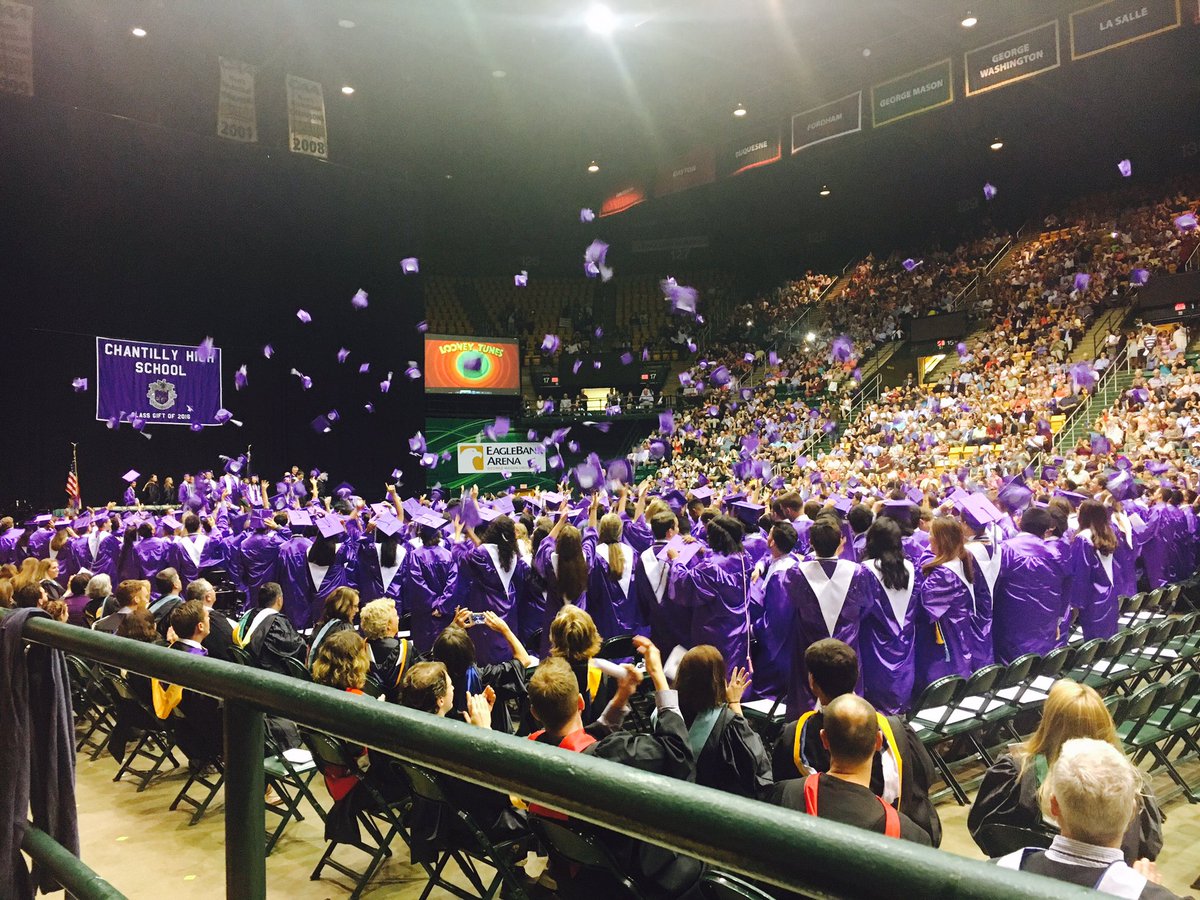 edjsandoval's tweet photo. Congrats Amber Sandoval! @Chantilly_HS @fgchantilly #graduation2017 #graduates #ChantillyHS @GeorgeMasonU #georgemason https://t.co/zGUpPeSNGU