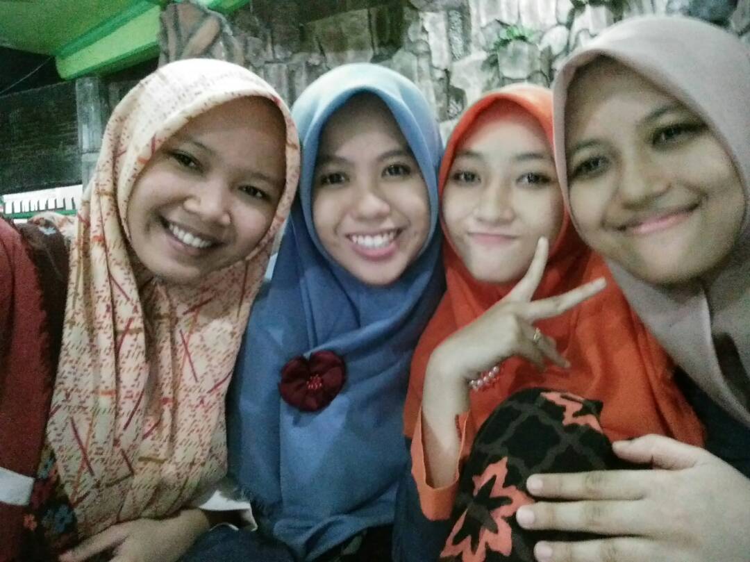 ezzam121's tweet photo. Bahagia itu sederhana...☺😊😊 https://t.co/UEDS4nF6LR