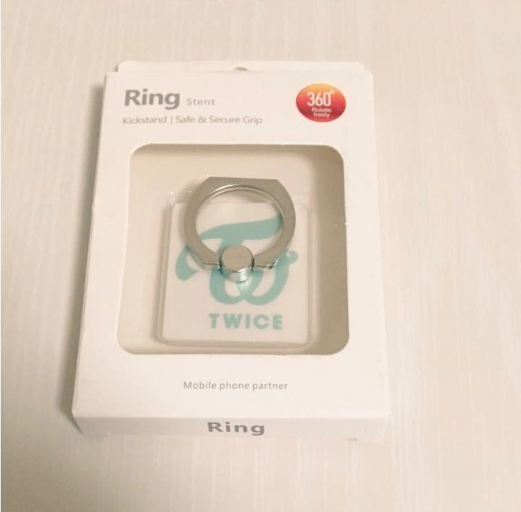 7H7XBK's tweet photo. TWICEのバンカーリング欲しい方に譲ります！！

色は見ての通り3色で コメントに欲しい色書いてくれるとありがたいです！！ 何色でも良い方は 書かなくていいです♪

欲しい方はフォローとリツイートしてください🌟

結果はDM送ります📮 https://t.co/k6xadMKR7o