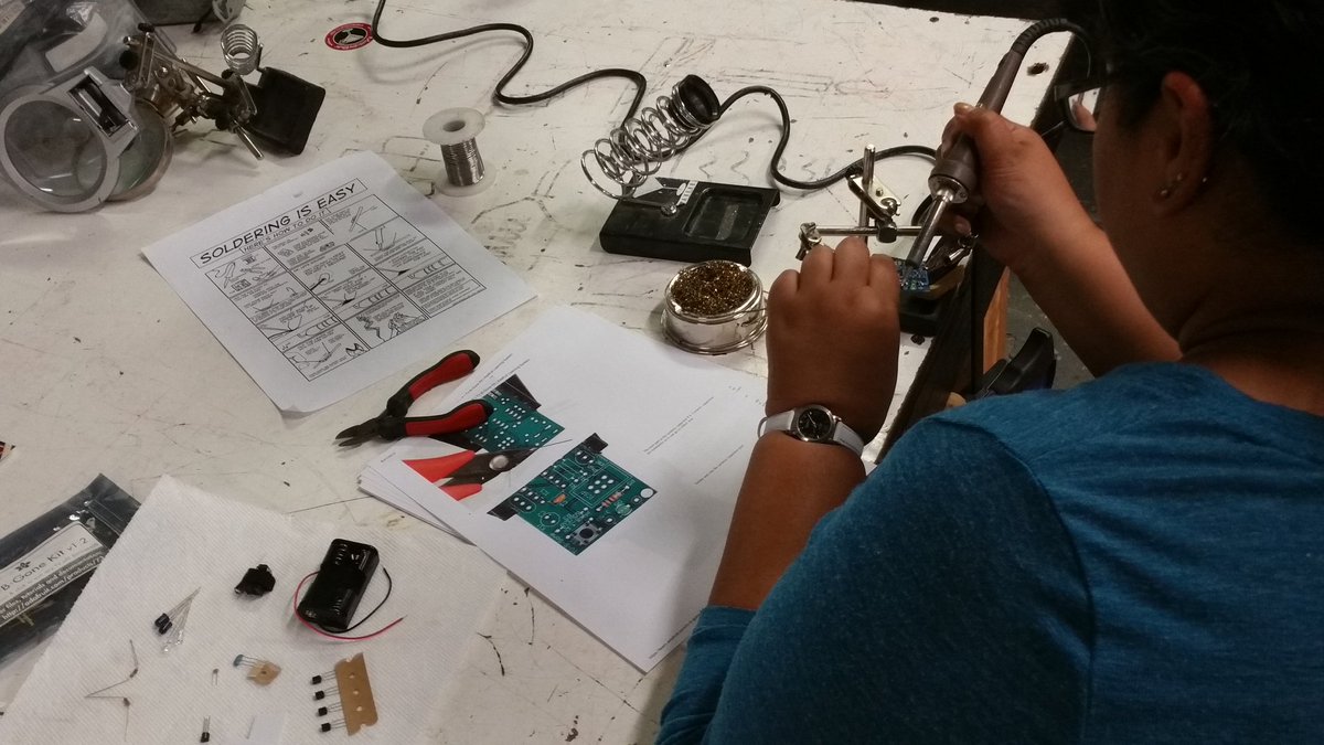 Makerbar's tweet photo. Tv-b-gone in the making... stay tuned for the money shot!!
#makerbar #Hackerspace #NonProfit #MonthlyEvent #solderingwednesdays https://t.co/kARhKkVcAC