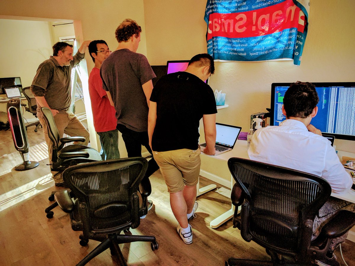 dominic_w's tweet image. Happening right now.. Ben Lynn gives #DFINITY demo using @herumi crypto lib @timothanke Threshold Relay impl. & @ehaussecker P2P layer... :)