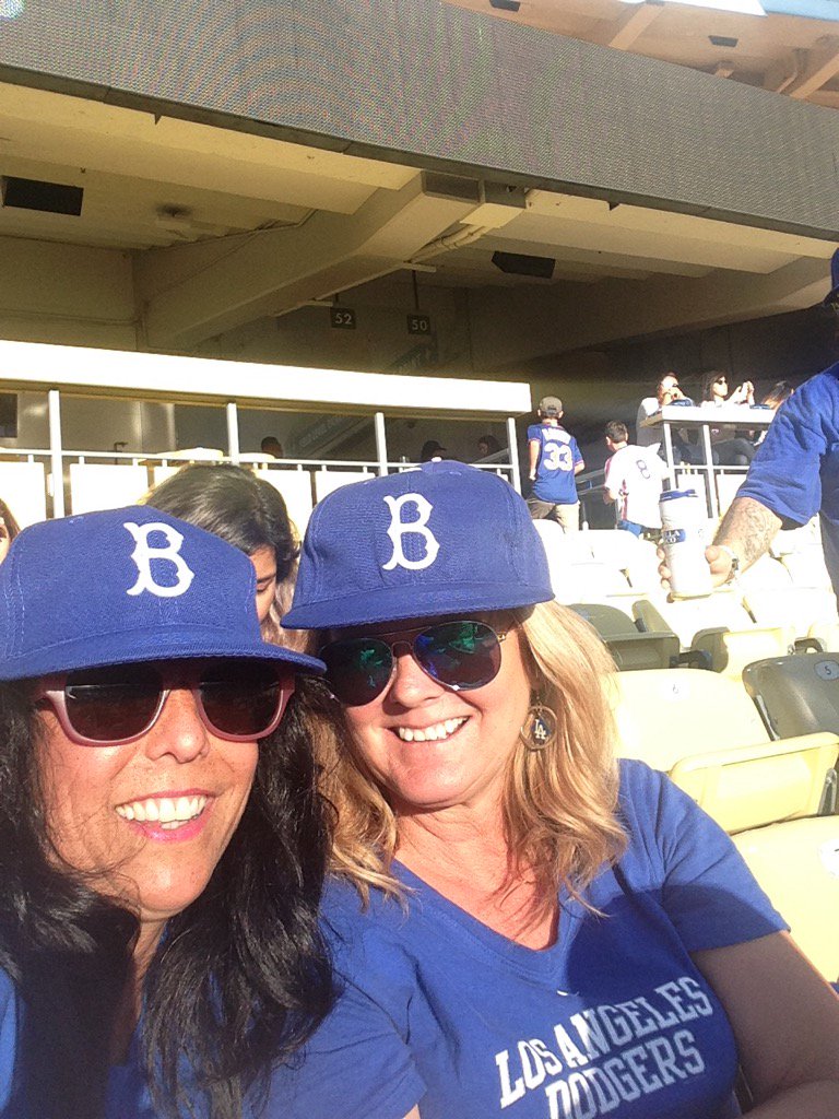 101AngelaAdams's tweet photo. #menory bank Loving Andre and our Dodgers!💙⚾️💙 https://t.co/Aoc3NumOXm