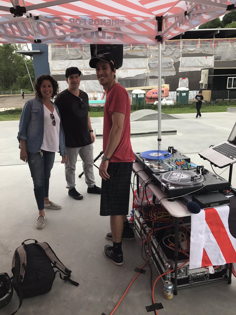 SRyll802's tweet photo. AT&amp;T providing the hydration station at the International Go Skate/World Make Music day in Burlington VT. https://t.co/Q8b779hl13