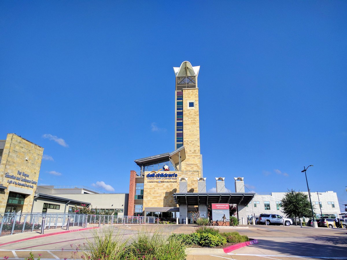 DellTrustATX's tweet photo. It was a beautiful day today at DCMC as members of the Executive Committee kicked off planning for our upcoming year! #DellChildrensTrust https://t.co/mNxDOsoT2t