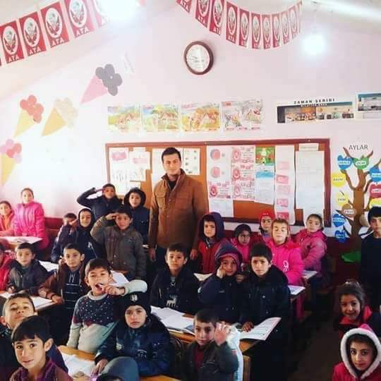 Ben Necmettin Yılmaz. En büyük terörlerden biri olan cehalet ile savaşırken kaçırıldım ve şehit edildim. Vatan sağ olsun
#TeröreLanetOlsun