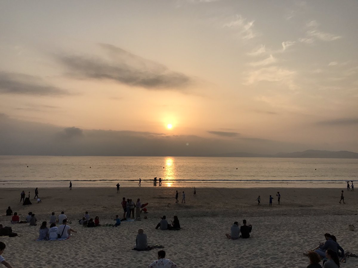 AngelesMarra's tweet photo. #PuestadeSol #PlayaSamil, #Vigo!
#FelizNoche para Tod@s! Buen Descanso! https://t.co/VikcEw6954