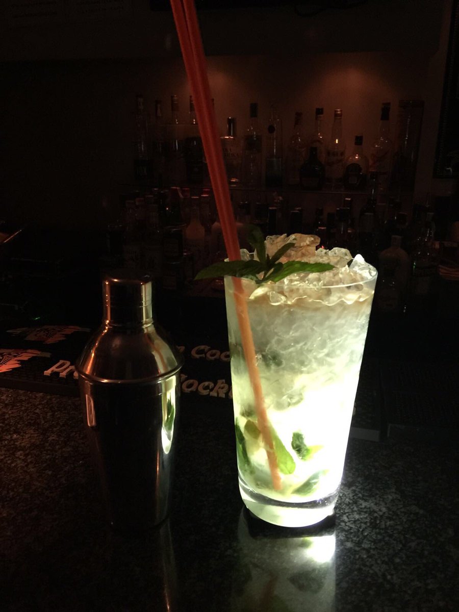 #Revetlla de Sant Joan 2017.
#Mojitos i #caipirinhas a 5€ i per emportar.
També al nostre xiringuito a la plaça de l'Ajuntament.
