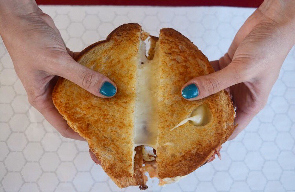 eattopround's tweet photo. Our new Beefy Melt is as cheesy as it is beefy! Available for a limited time only.
#toproundroastbeef #chefdriven https://t.co/4st12qRlB0