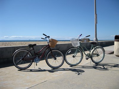 Rent a bike and enjoy the summer weather with a scenic ride down the boardwalk! balboavillage.com/directory/seas…