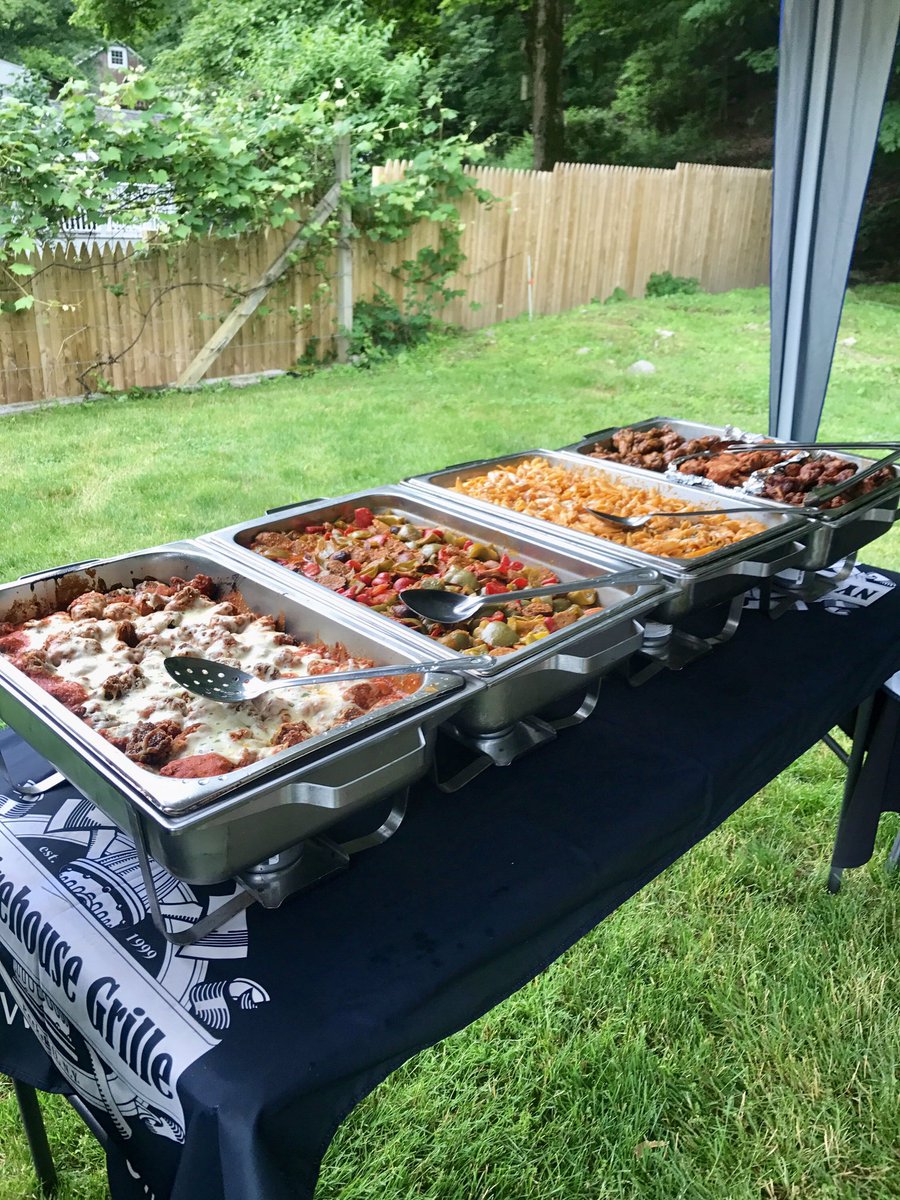 Tis' the season for party rockin' 🎉 Grad parties, summer parties, party parties... reserve your catering order today! (914) 788-0808