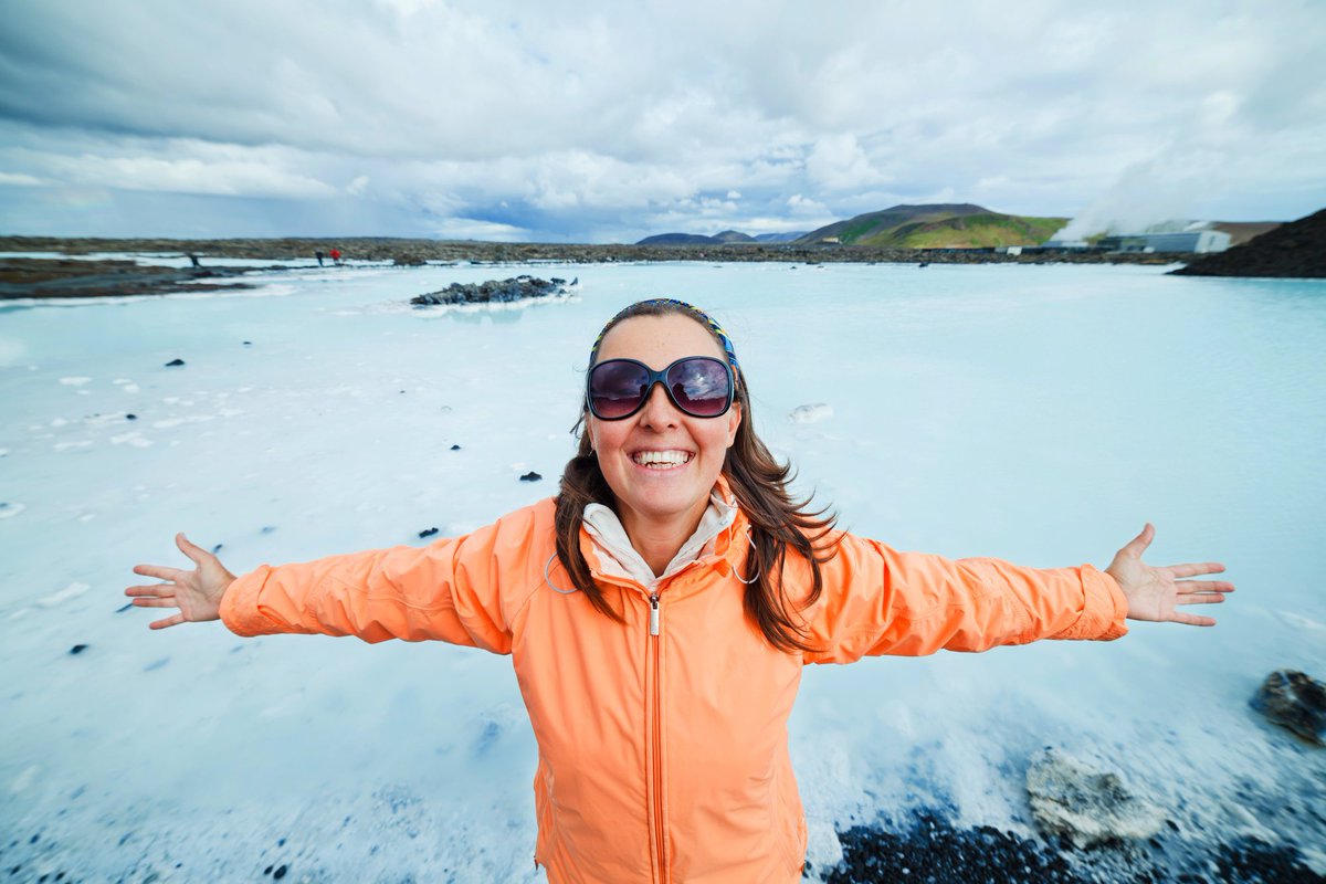 adventure_guys's tweet photo. Iceland's #BlueLagoon is a popular tourist destination...for good reason! #AdventureAwaits https://t.co/3NrVy4zOcN