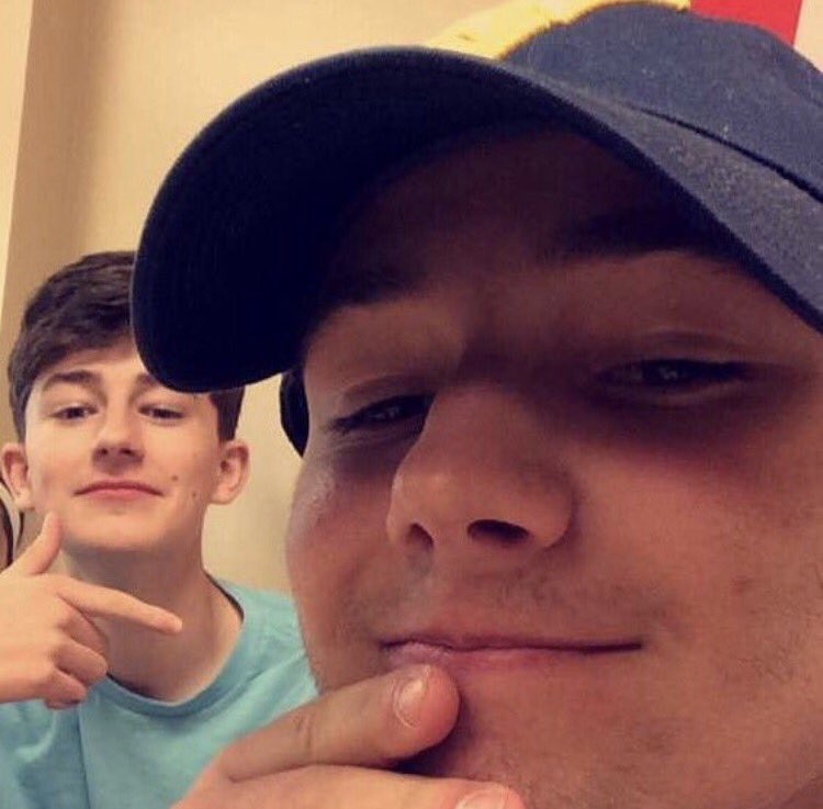 jbeach31998's tweet image. Happy belated birthday @mikedever07 ! Sorry I missed it dude:/ hope it was great just like our German gang😤 love ya man #FSent #Plutes