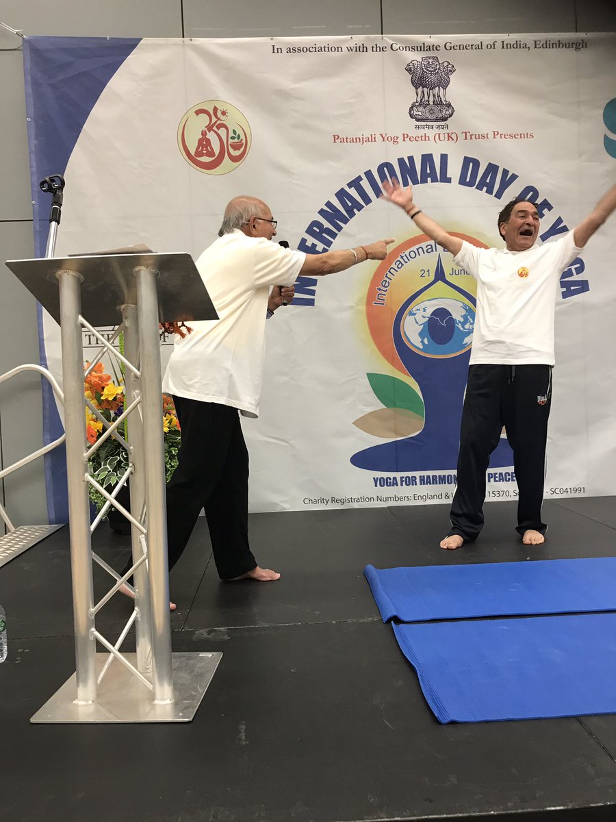 yogarena's tweet photo. #InternationalDayofYoga https://t.co/VtYxG04Qrp