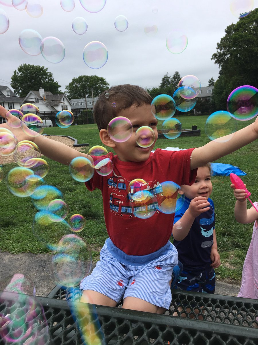 HCADrexelHill's tweet photo. Happy #FirstDayOfSummer! How are you celebrating? #HCAsummercamp #SummerCamp 😎 https://t.co/aIEDRJbnkS
