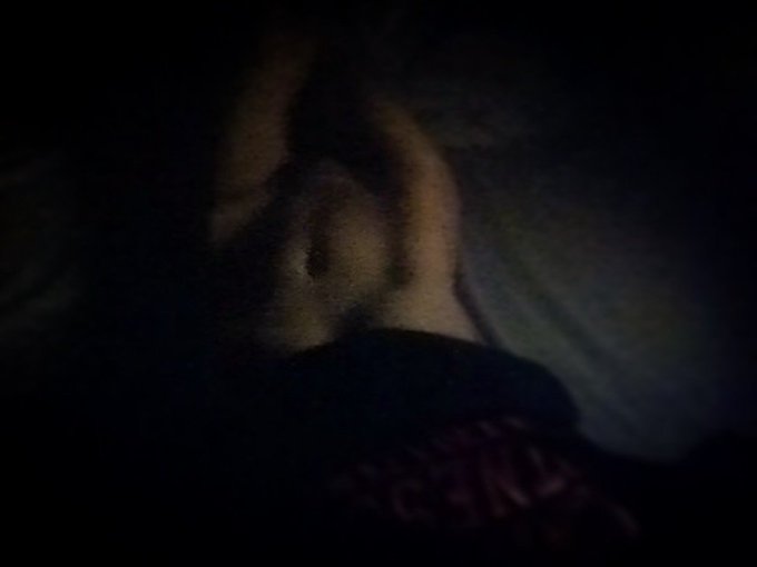 Night selfies make our life a bit brighter 😸 https://t.co/2FAgJZEzYg<a href="/tag/backstage"class="tags"><span>#backstage</span></a><a href="/tag/porn"class="tags"><span>#porn</span></a><a href="/tag/porno"class="tags"><span>#porno</span></a>