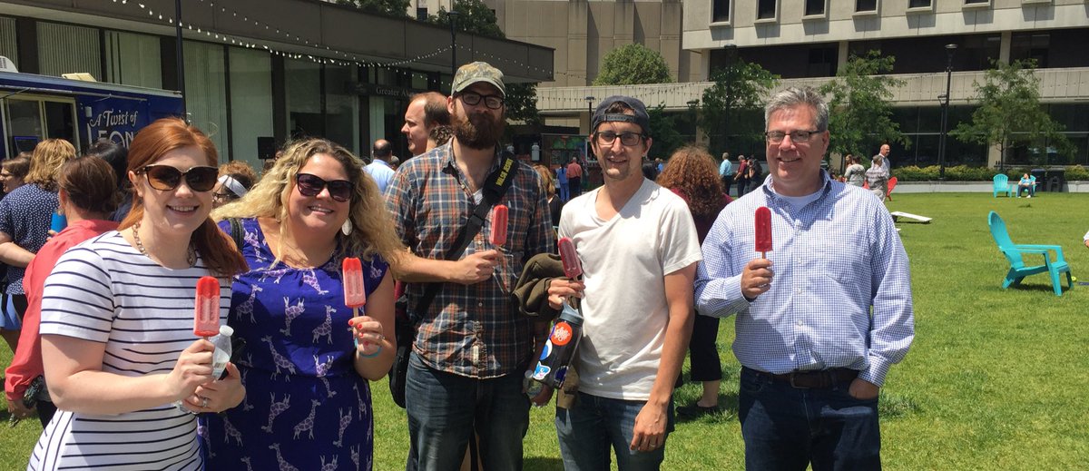 osctechlab's tweet photo. Ended a great lunch with some @popsmithpops at Cascade Plaza Food Trucks #techlabperks https://t.co/rHD42QFkHu