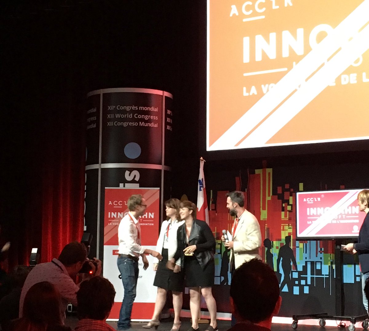 mtl_lium's tweet photo. La startup gagnante d'#Innobahn 2017: @getwemap. Félicitations et bon succès! #MetropolisMTL2017 https://t.co/AXKFfZo5Uw