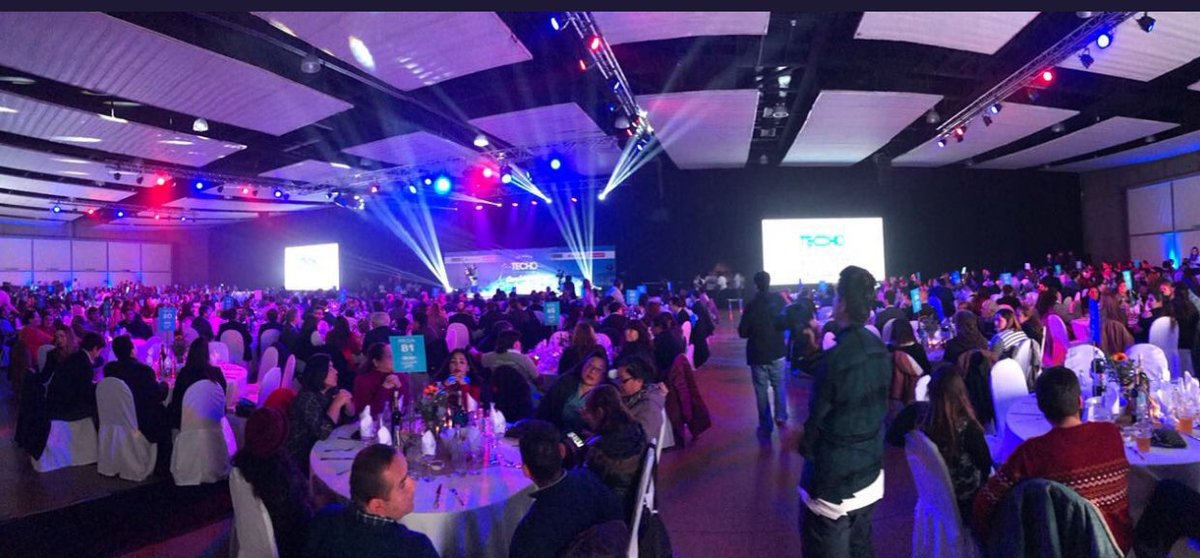 TECHOChile's tweet photo. ¡Todos conmemorando #Los20 años! Muchas gracias @Pisco_Mistral @MisionesdRengo @GridoChile @EspacioRiesco @CervezaCristal https://t.co/JzISI0U2rs