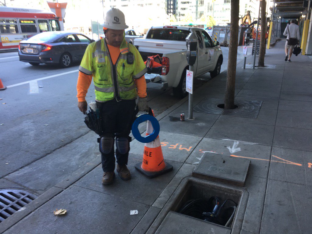 dalzuga's tweet photo. San Francisco running fiber in the city! (Construction worker confirmed!) https://t.co/FOosxVqhn9