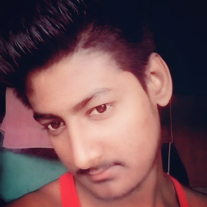 abhisheksinghgg's tweet photo. Enjoying #RefugeeDay #InternationalYogaDay #Mersal #SEHUN
#KumbleVsKohli #RadhaComingToday https://t.co/KcMtSpo3nm