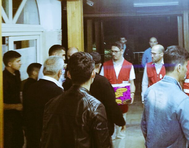 erdal_yildiz_06's tweet photo. Etimesgut Şubesi olarak Etimesgut'ta bulunan camilerimizde namaz sonrası lokum ikramında bulunduk.Aramızda küçük Kızılaycı Mustafa da vardı. https://t.co/WN7mL3rgZ8