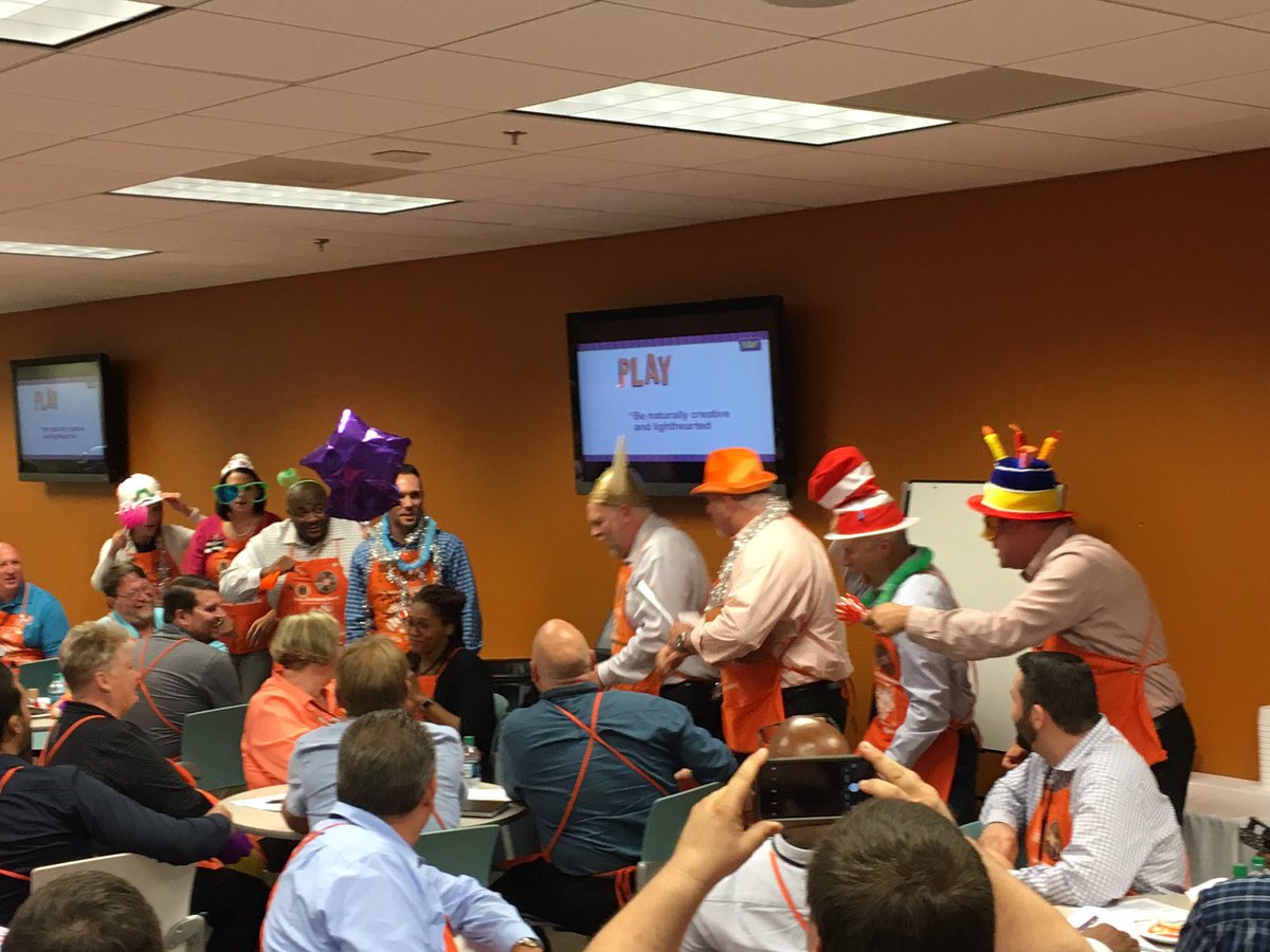 HDU !! Celebrating Angelabday <a href="/larryhoerner/">Larry Hoerner</a> <a href="/DaveFriesorger/">Dave Friesorger</a>
