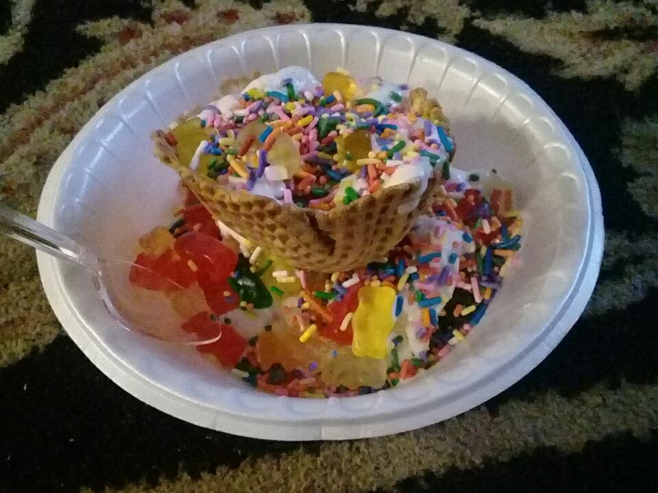 J_H_Baker865's tweet photo. First Day of Summer Vibes#icecreamfordinner #summerislit https://t.co/k9TkrZdKZQ