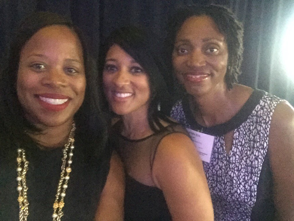 tjackbrown's tweet photo. #EOYMW gotta love the black girl magic! https://t.co/9Lo9NMWWlR