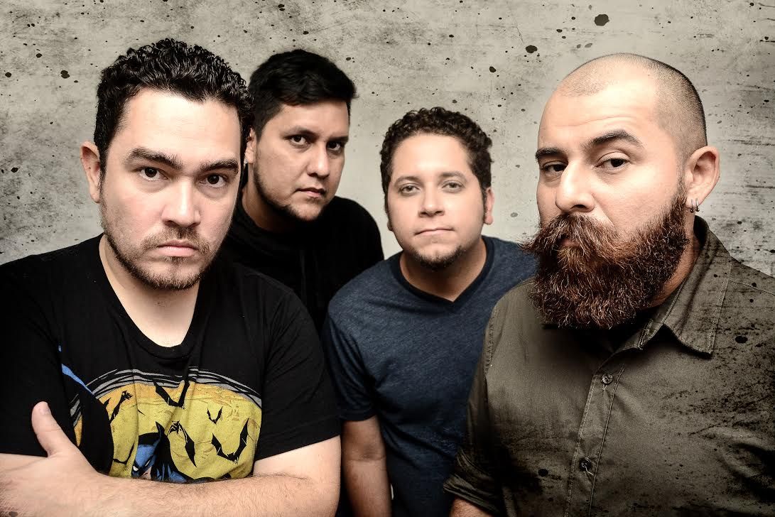 Uxicar's tweet photo. :: AL AIRE :: #PasabordoViajeSonoro Especial #RockColombiano Hoy con @Diamantelectric @SinestraRock #BajoTierra #DangerousCreek y muchos más https://t.co/PB2RGkoQ4s