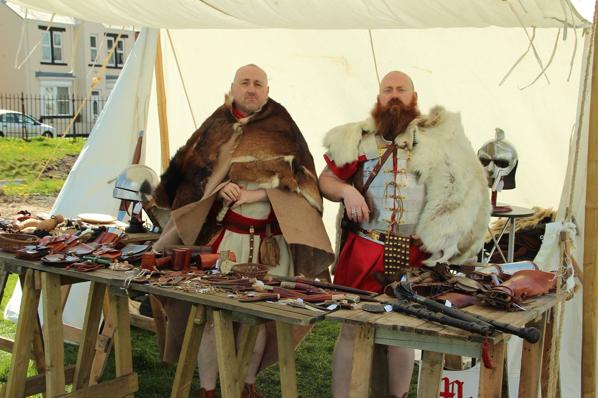 NewcastleCastle's tweet photo. Enjoy #MedievalMischief at the weekend? Our friends @TimeTideEvents present Arbeia Festival @ArbeiaRomanFort, 19 Aug https://t.co/4UGxGEUebf https://t.co/Zx3D15moWP
