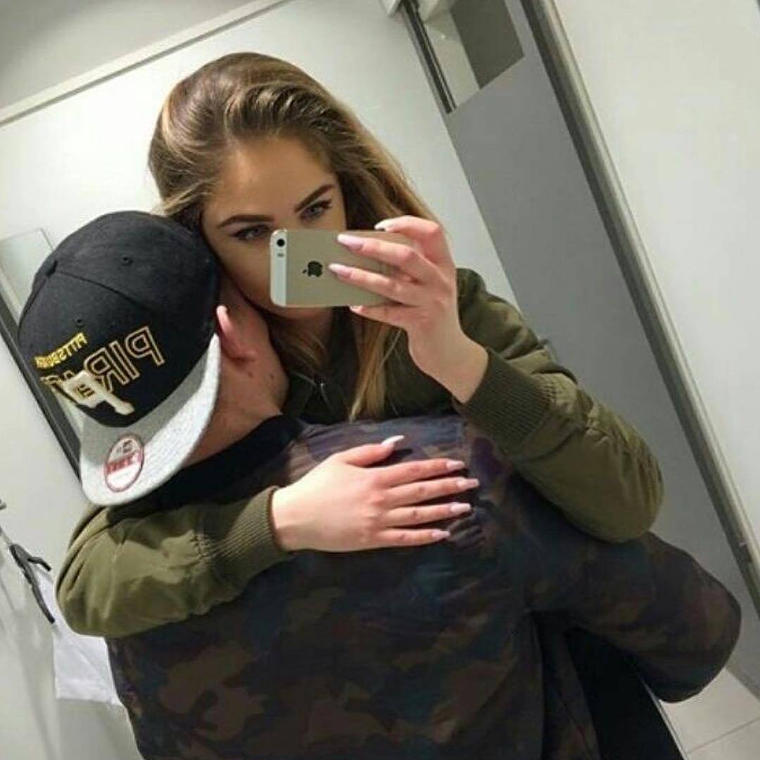 Офник с девушкой