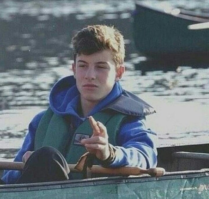 runninglowmaya's tweet photo. You were alone in a boat. Time pass theough your eyes like second dream๐. Now๐. Praying this will happen to me one day #TNHMBMusicVideo https://t.co/8G7EoRvG0U