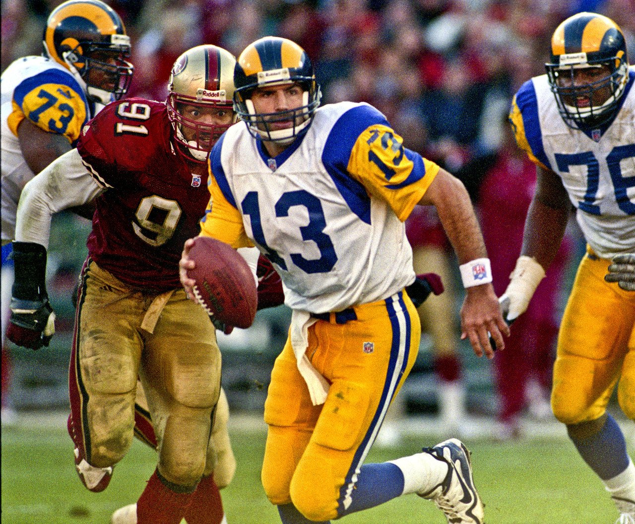 Happy Birthday to Kurt Warner who turns 46 today! 