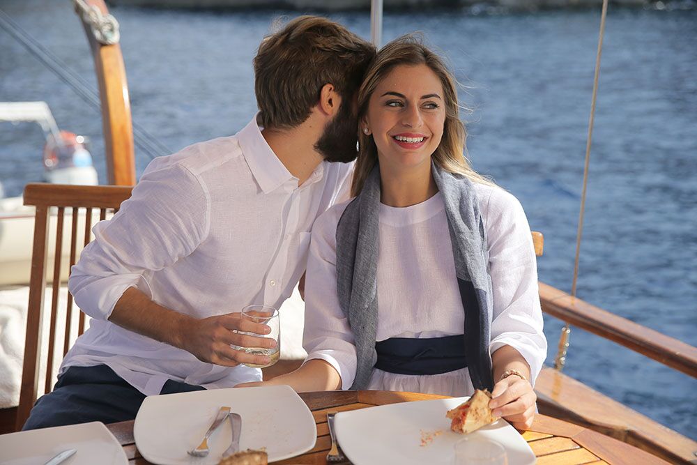 MarioRomanoUS's tweet photo. Tell a friend, Mario Romano Capri Spring collection is up to 50% off in our Palm Beach and Naples boutiques. #springsale #beachlife https://t.co/6y4rfWqlUw