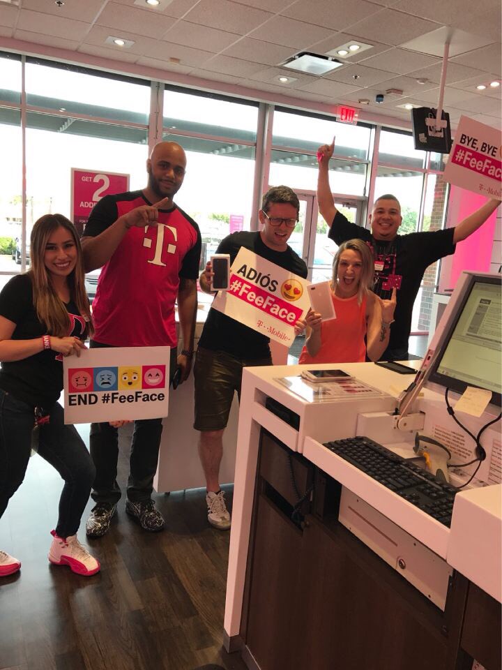 MagentaCharlesH's tweet photo. RAM impact day at 75 & Knox!! AMAZING job today!!! #GetOutOfTheRed #HowDFWOKDoesIt #OwnIt @Alisa_Arner @jstn692 @clynnsouthdfw https://t.co/tSCksZXuzT